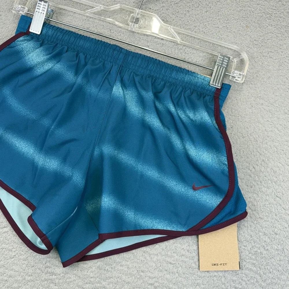 Nike Shorts Kids Medium Blue Stripe Dri-FIT‎ Running Training 3.5